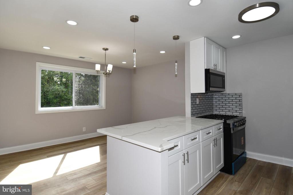 3225 UNIVERSITY BOULEVARD W Unit: 22