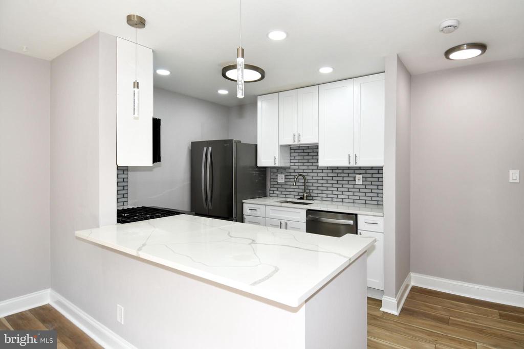 3225 UNIVERSITY BOULEVARD W Unit: 22