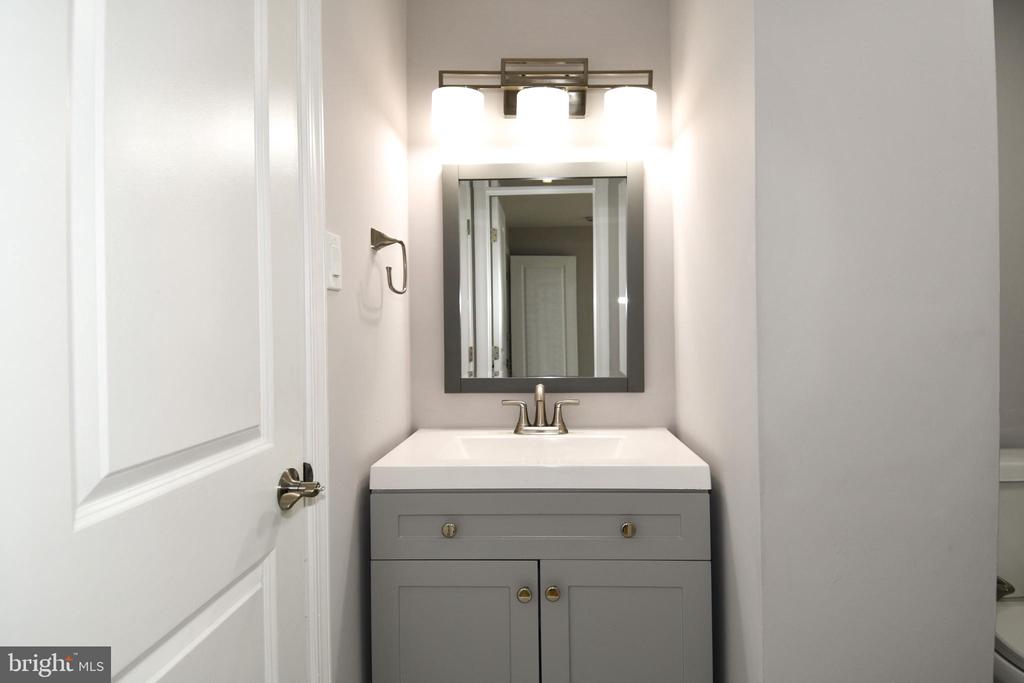 3225 UNIVERSITY BOULEVARD W Unit: 22