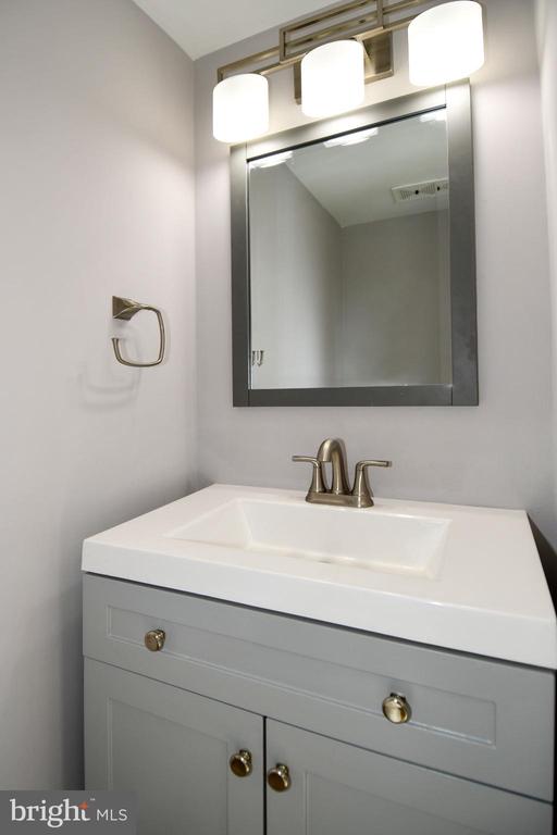 3225 UNIVERSITY BOULEVARD W Unit: 22