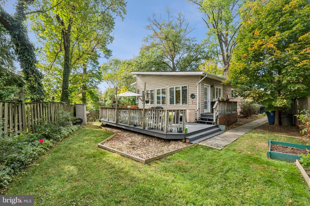 11411 CAM COURT