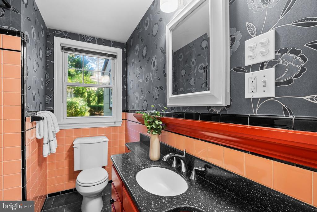 10319 CHERRY TREE LANE