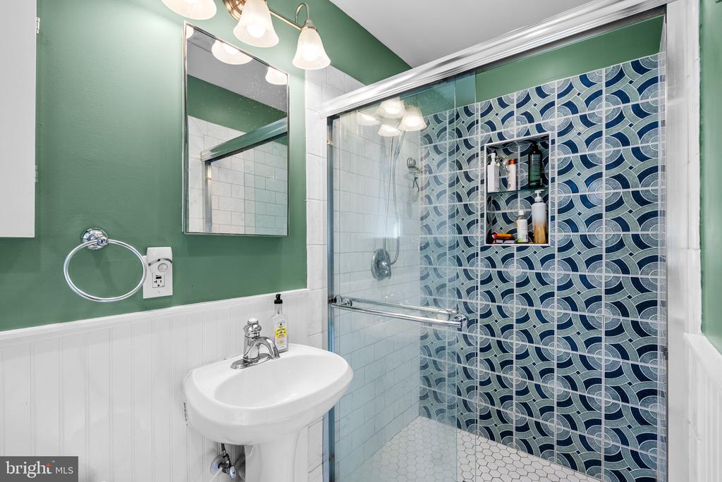 3122 HELSEL DRIVE