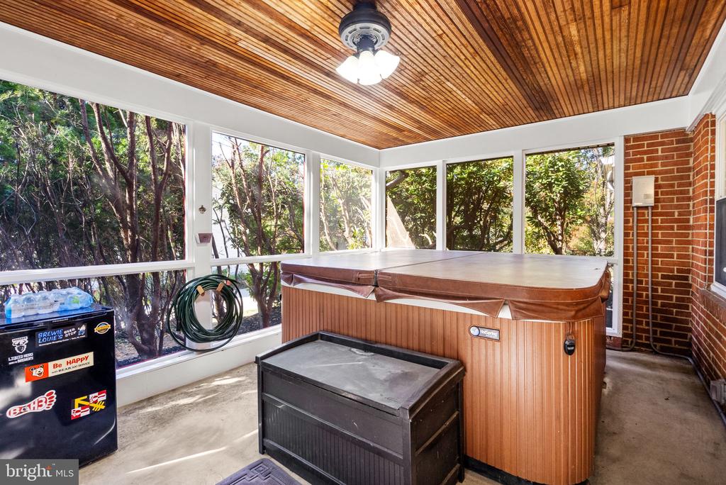 3122 HELSEL DRIVE