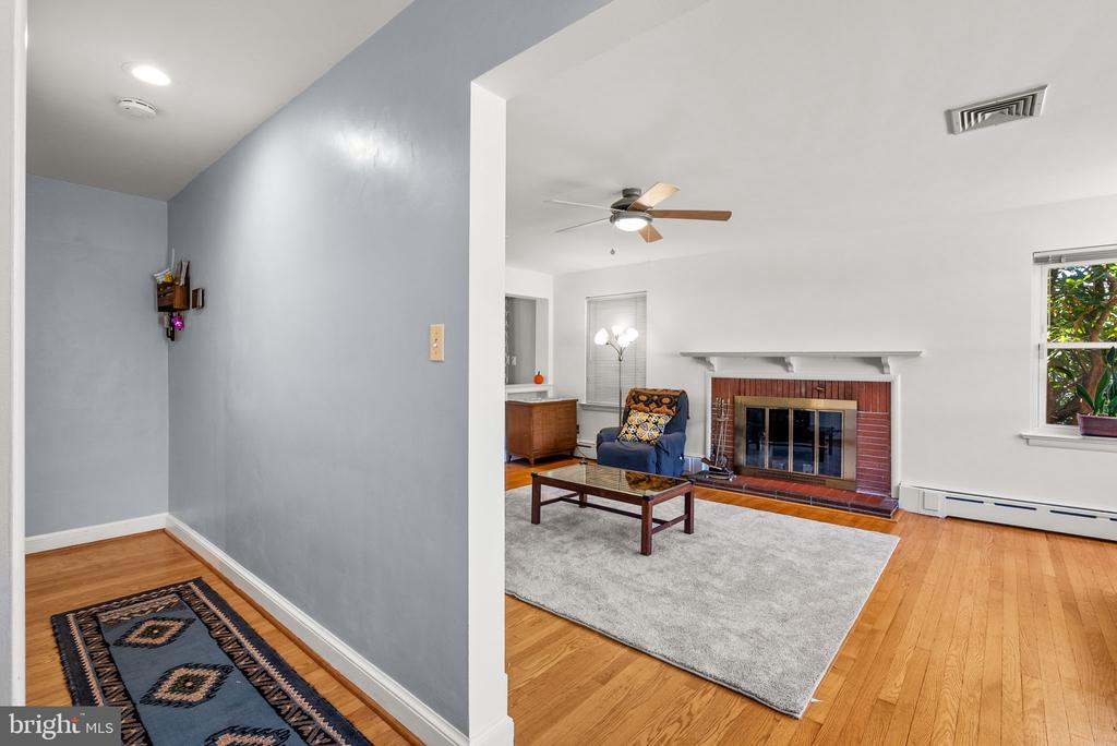 3122 HELSEL DRIVE