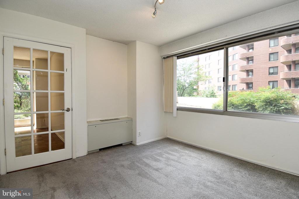 5500 FRIENDSHIP BOULEVARD Unit: 816N