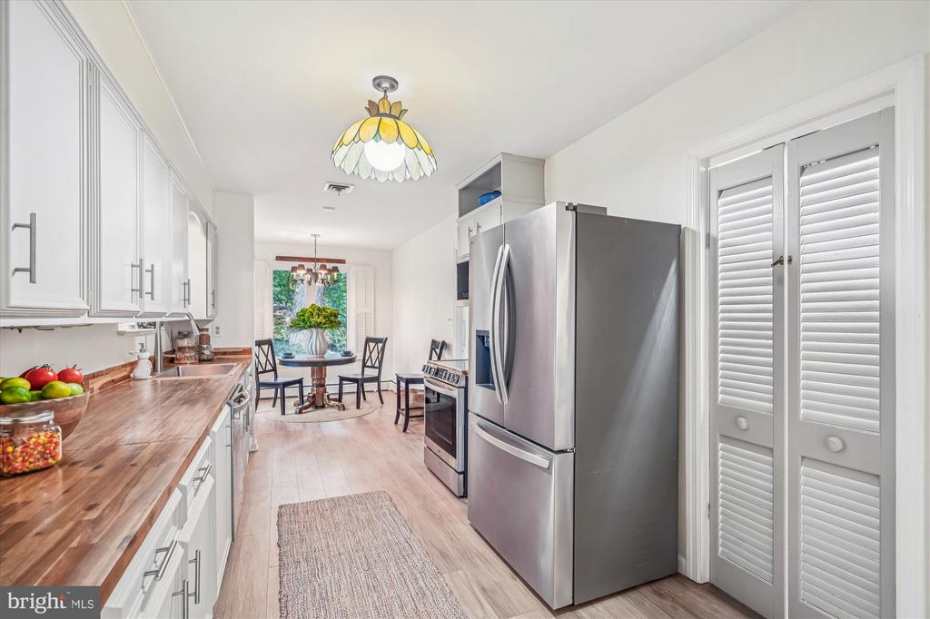 10522 SWEETBRIAR PARKWAY