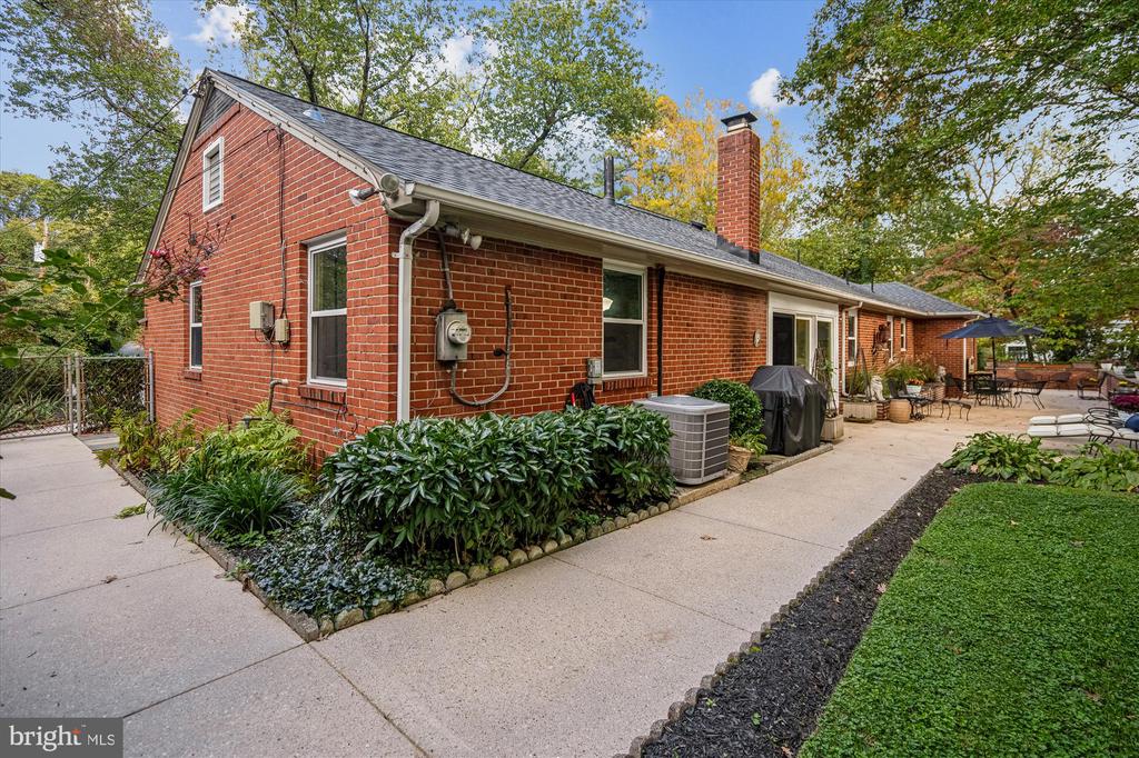 10522 SWEETBRIAR PARKWAY