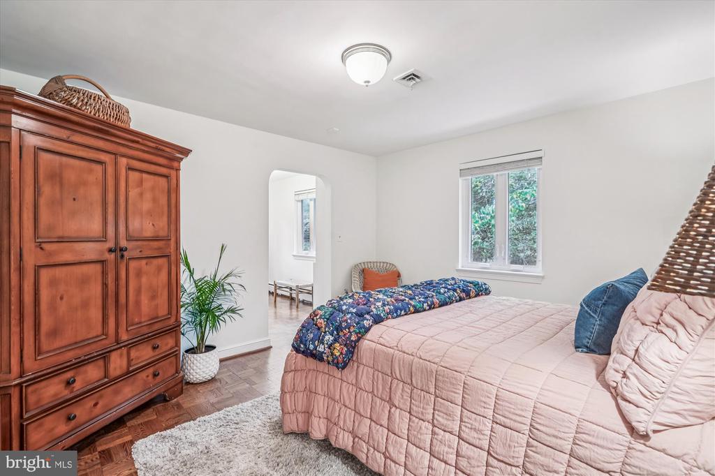 10522 SWEETBRIAR PARKWAY