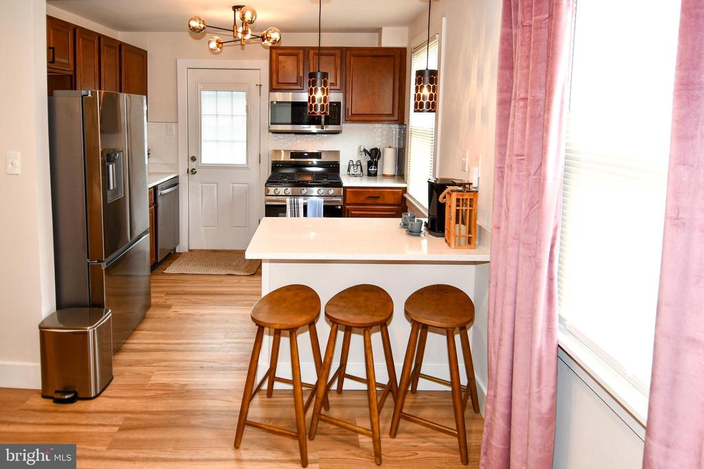 503 WOODSTON ROAD