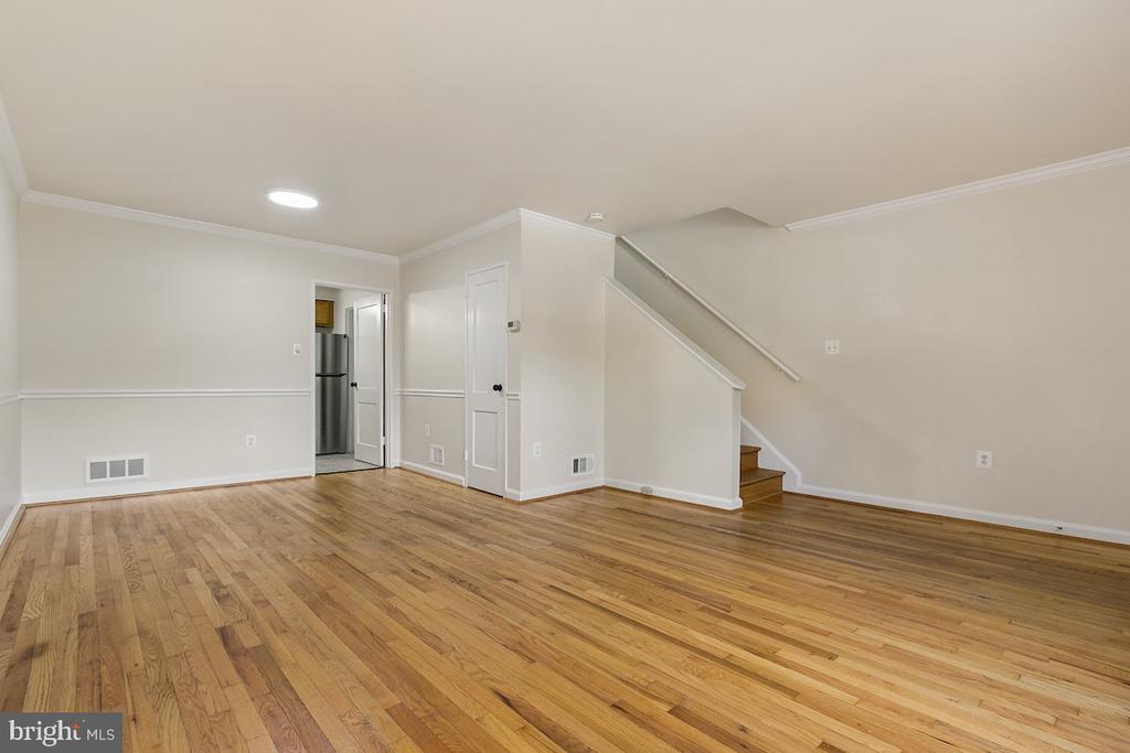 9003 MANCHESTER ROAD Unit: 9003