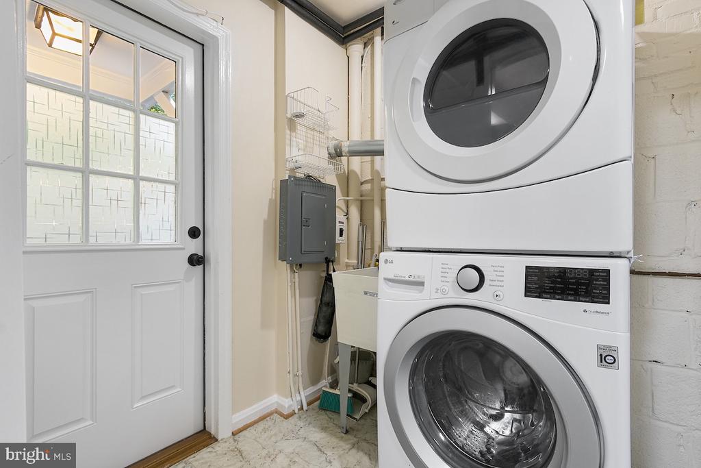 9003 MANCHESTER ROAD Unit: 9003