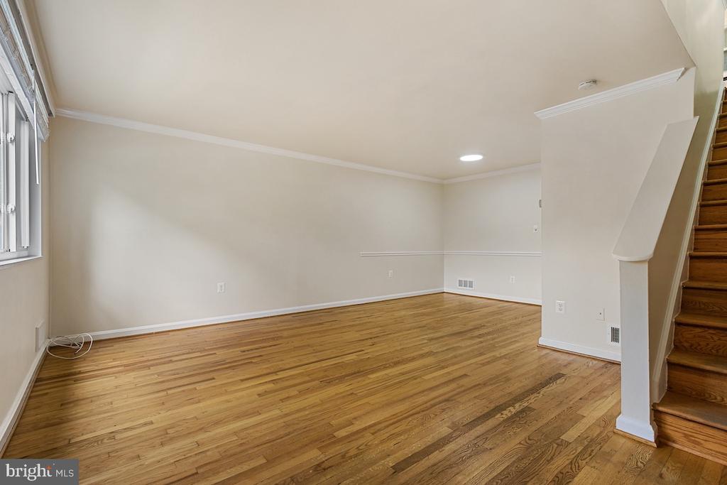 9003 MANCHESTER ROAD Unit: 9003