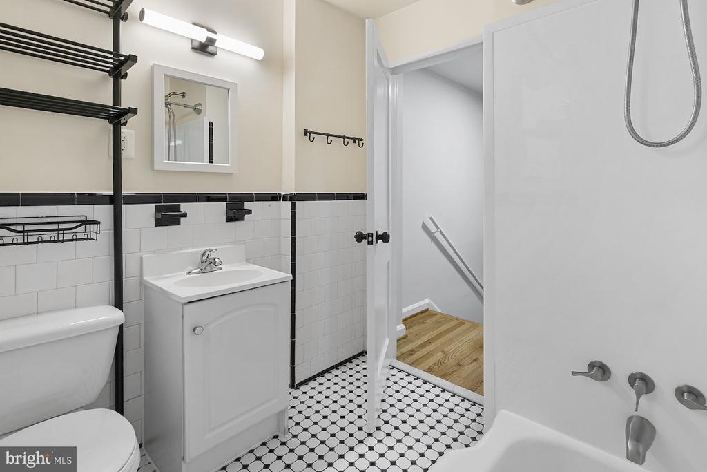 9003 MANCHESTER ROAD Unit: 9003