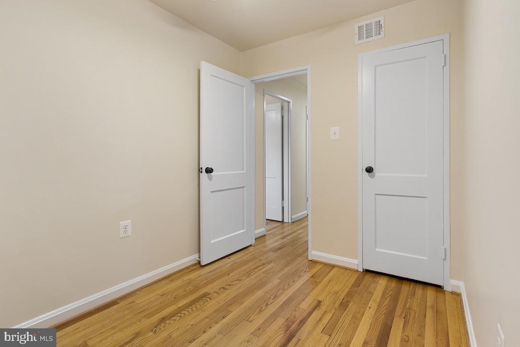 9003 MANCHESTER ROAD Unit: 9003
