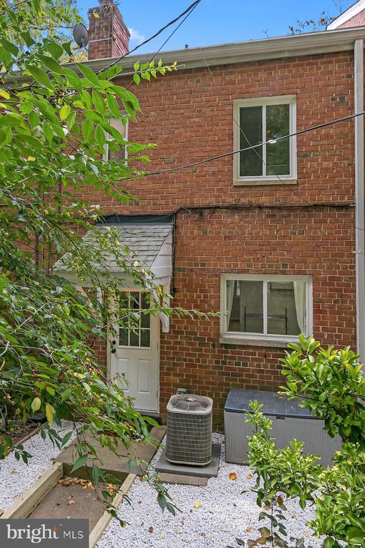 9003 MANCHESTER ROAD Unit: 9003