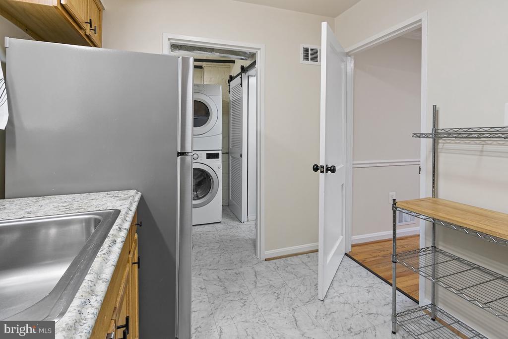 9003 MANCHESTER ROAD Unit: 9003