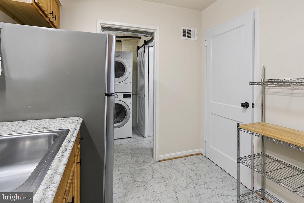 9003 MANCHESTER ROAD Unit: 9003