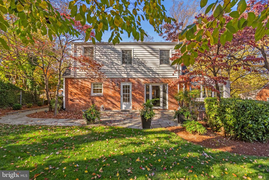 315 HILLMOOR DRIVE