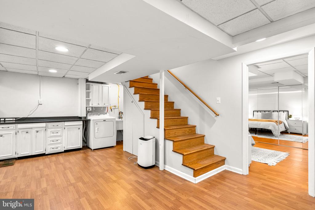 315 HILLMOOR DRIVE