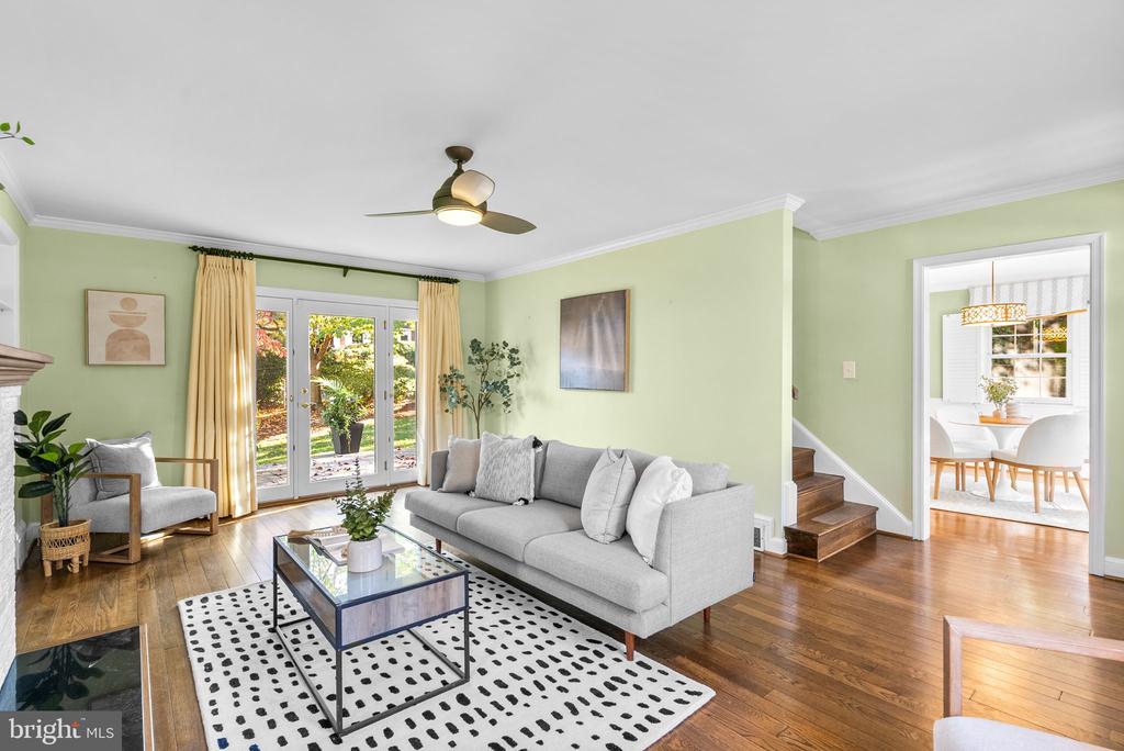 315 HILLMOOR DRIVE