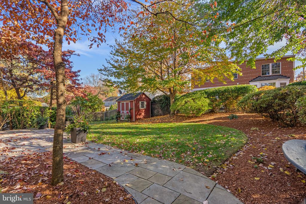 315 HILLMOOR DRIVE