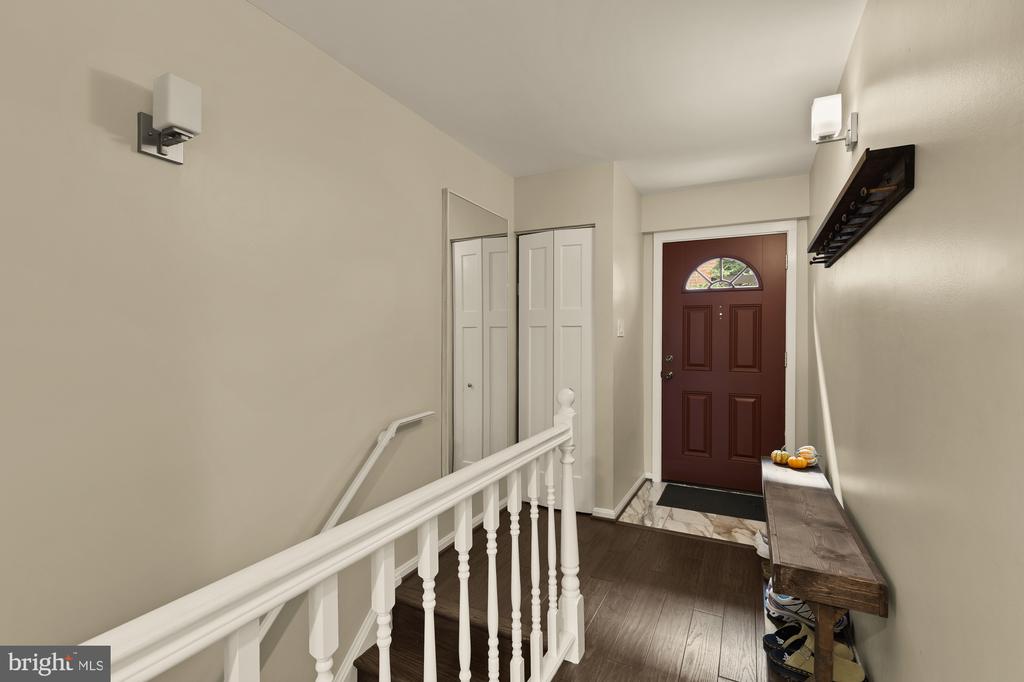 47 DUDLEY COURT Unit: 18