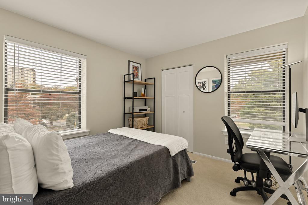 47 DUDLEY COURT Unit: 18