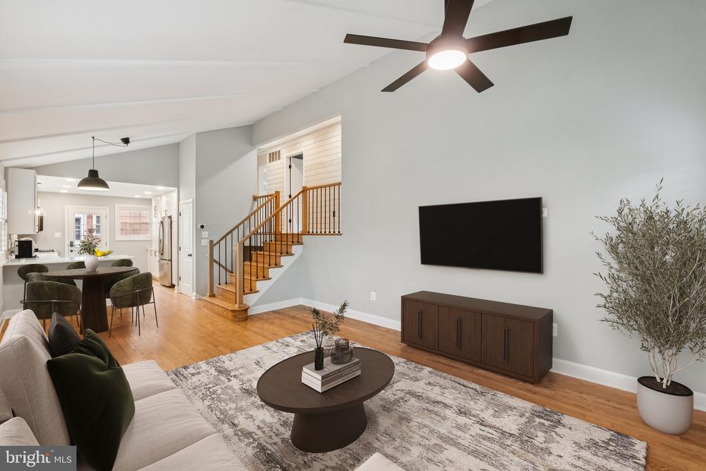 10109 RENFREW ROAD