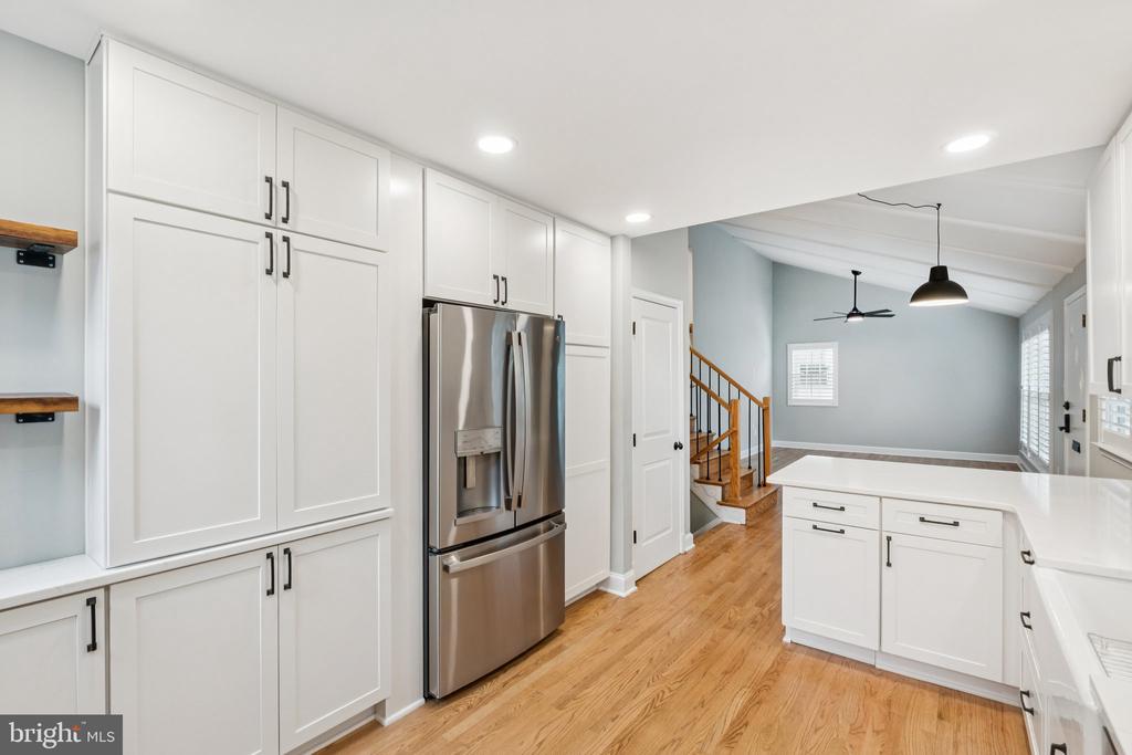 10109 RENFREW ROAD