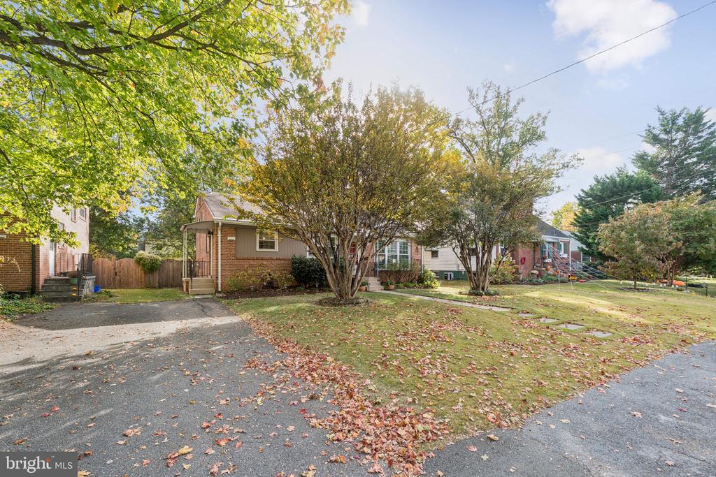 10109 RENFREW ROAD