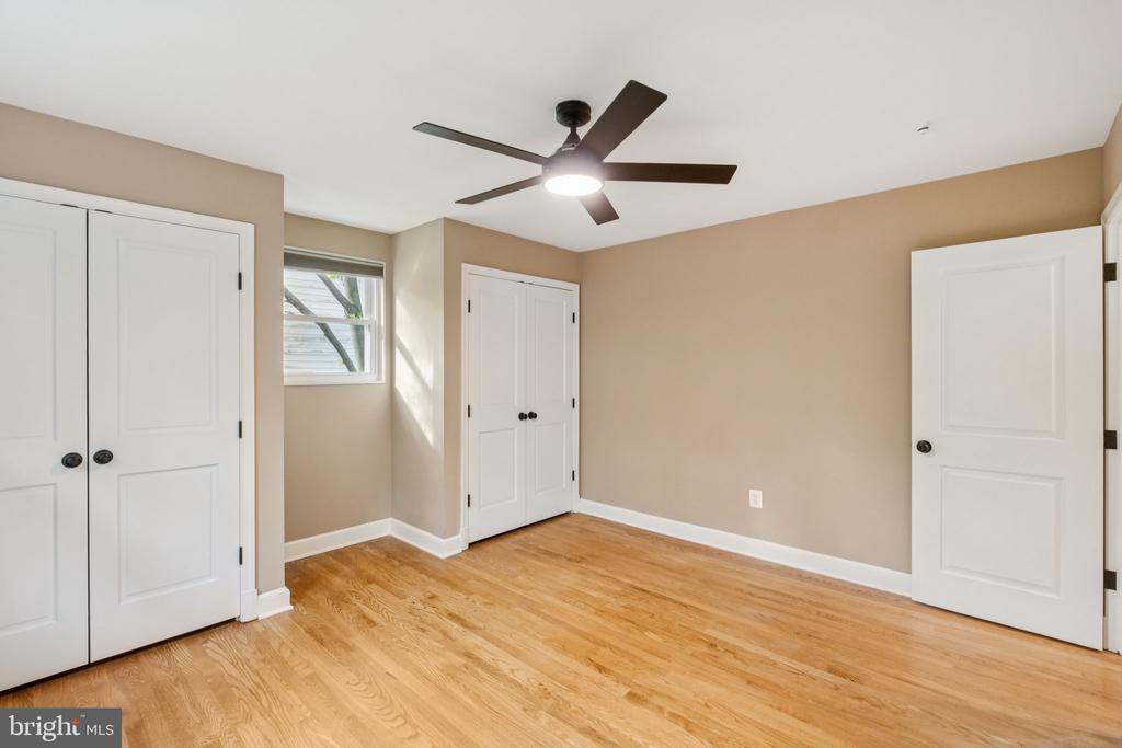 10109 RENFREW ROAD