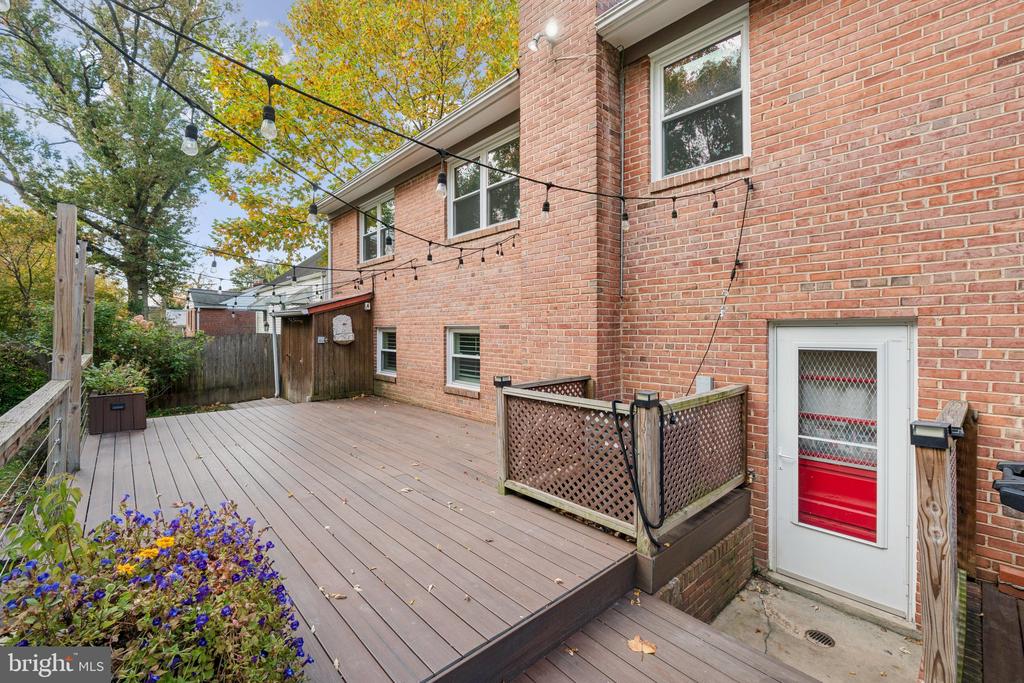 10109 RENFREW ROAD