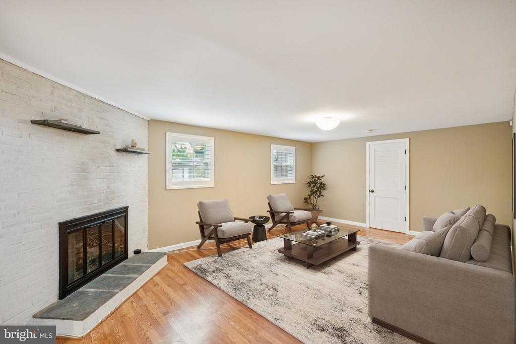 10109 RENFREW ROAD