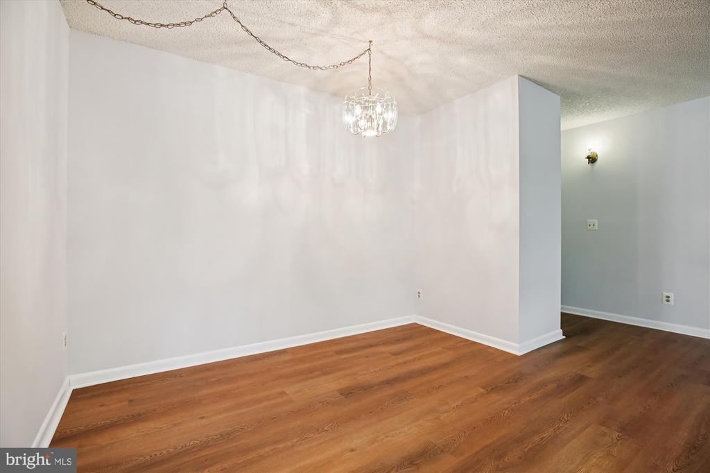15201 ELKRIDGE WAY Unit: 93-2J