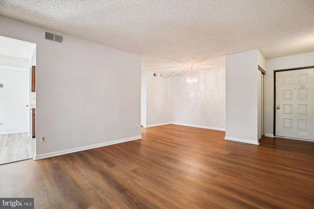 15201 ELKRIDGE WAY Unit: 93-2J