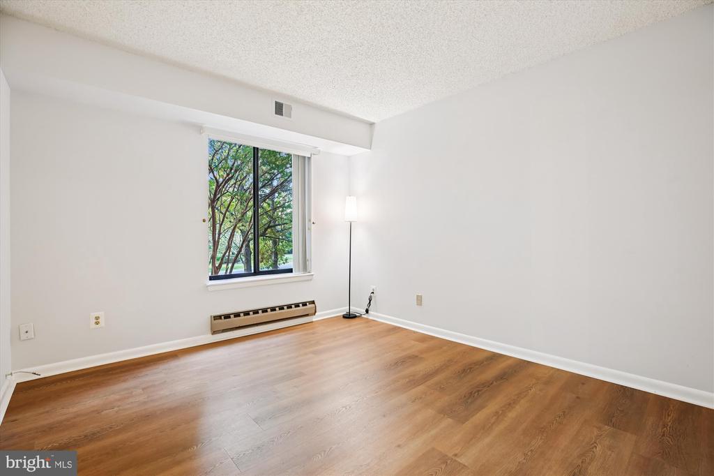 15201 ELKRIDGE WAY Unit: 93-2J