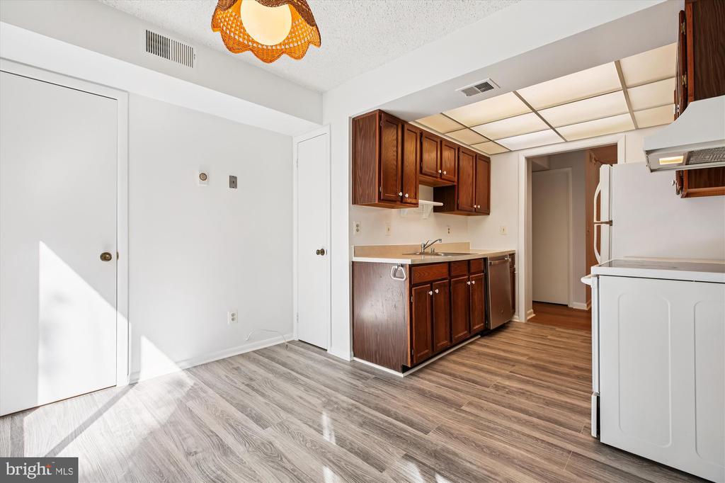 15201 ELKRIDGE WAY Unit: 93-2J