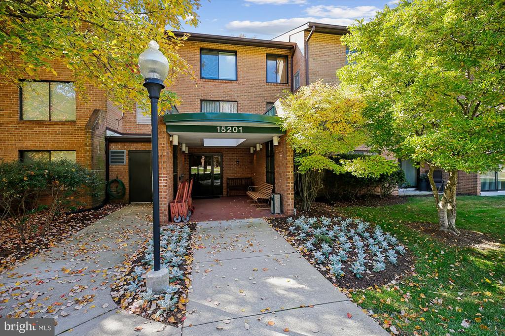 15201 ELKRIDGE WAY Unit: 93-2J