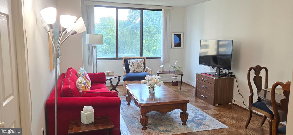 5225 POOKS HILL ROAD Unit: 703N
