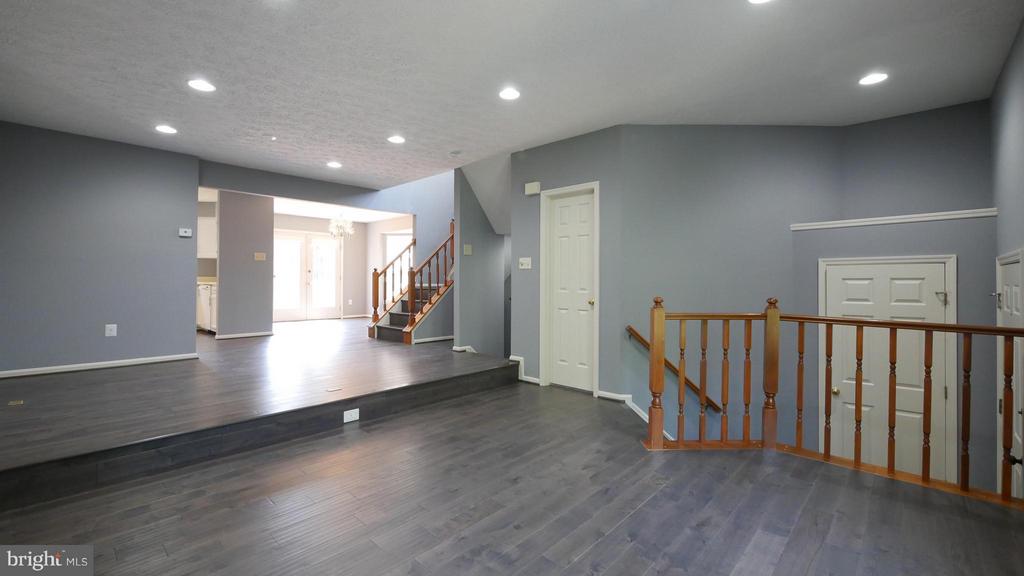 15 BEACON HILL WAY