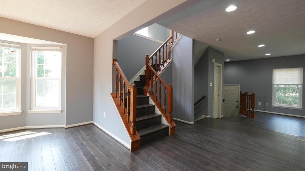 15 BEACON HILL WAY