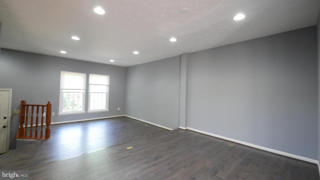 15 BEACON HILL WAY
