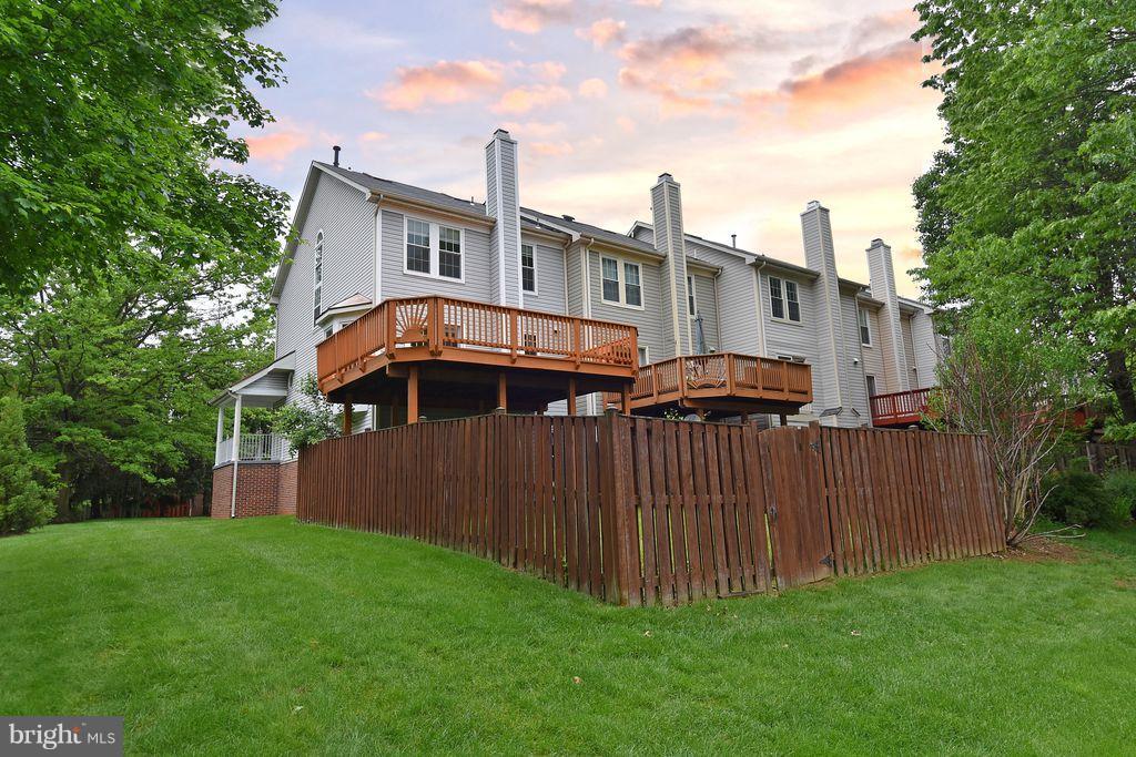 15 BEACON HILL WAY