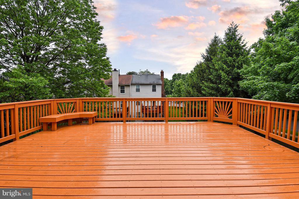 15 BEACON HILL WAY