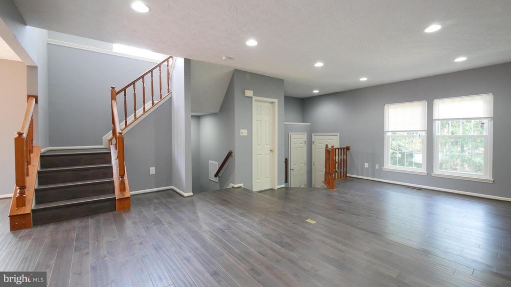 15 BEACON HILL WAY