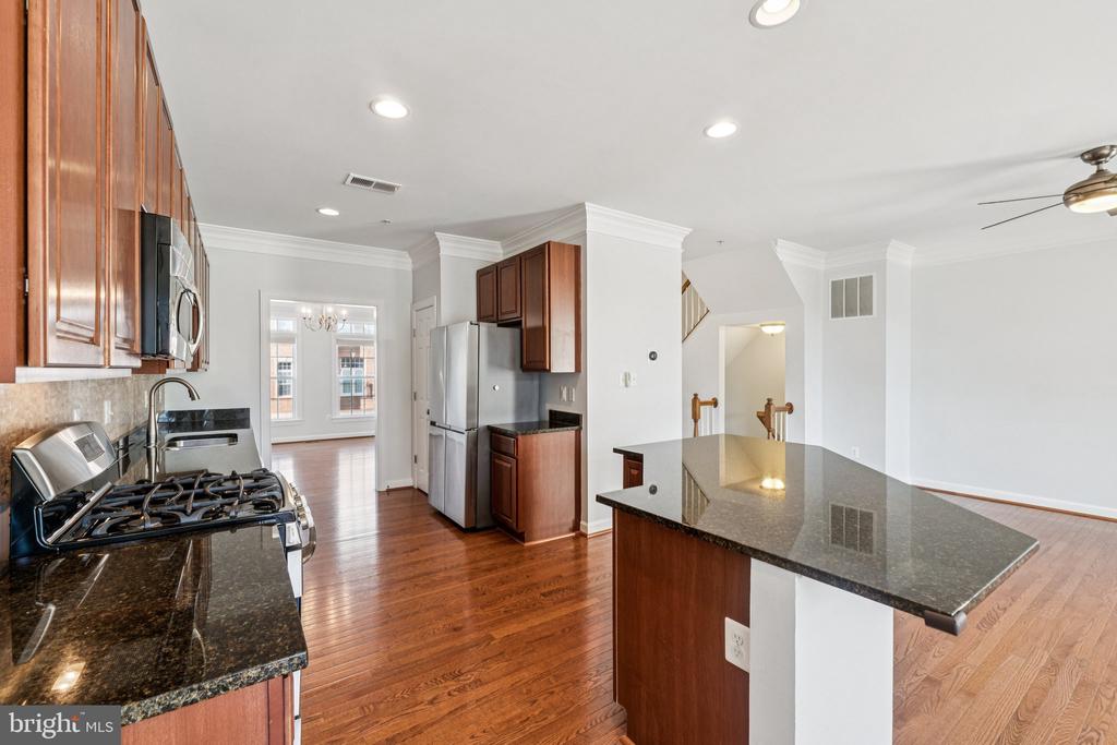 125 AUTUMN VIEW DRIVE