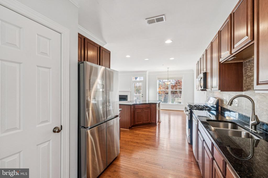 125 AUTUMN VIEW DRIVE