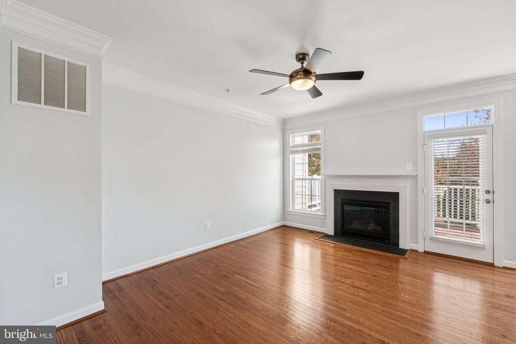 125 AUTUMN VIEW DRIVE