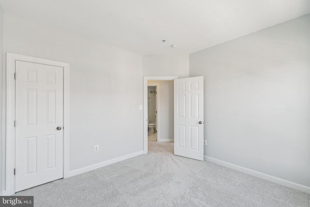 125 AUTUMN VIEW DRIVE